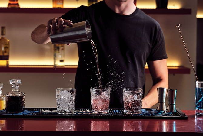 Cocktail bar